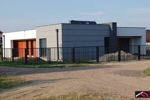 Jednopodlažný rodinný dom s garážou - moderný dizajn - projekt Zx49