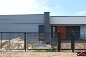 Jednopodlažný rodinný dom s garážou - moderný dizajn - projekt Zx49